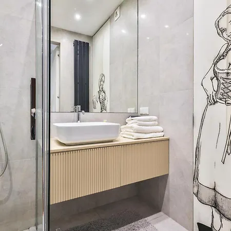 Kaliny Jedrusik 5 I Dwie Oddzielne Sypialnie I Garaz I Zoliborz Artystyczny By Perfect Varšava