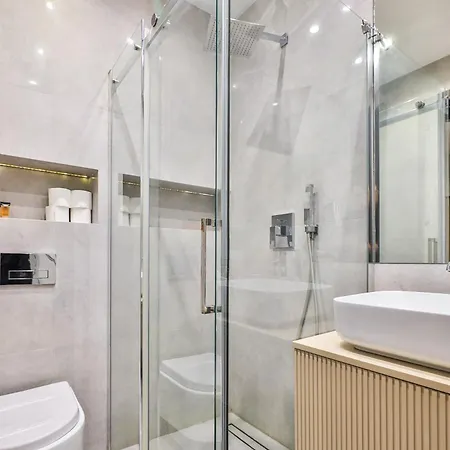 Kaliny Jedrusik 5 I Dwie Oddzielne Sypialnie I Garaz I Zoliborz Artystyczny By Perfect