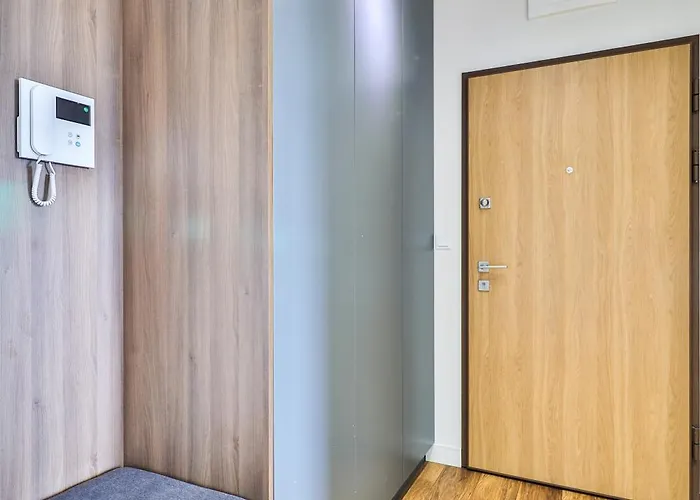 Kaliny Jedrusik 5 I Dwie Oddzielne Sypialnie I Garaz I Zoliborz Artystyczny By Perfect * Varsó