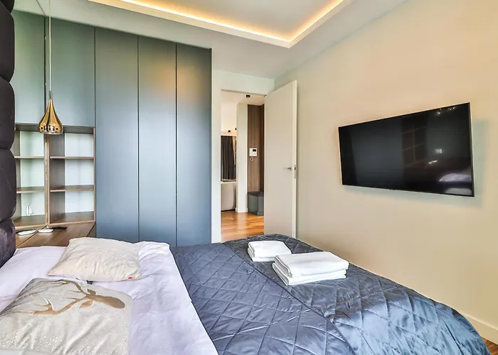 Apartman Kaliny Jedrusik 5 I Dwie Oddzielne Sypialnie I Garaz I Zoliborz Artystyczny By Perfect Varsó